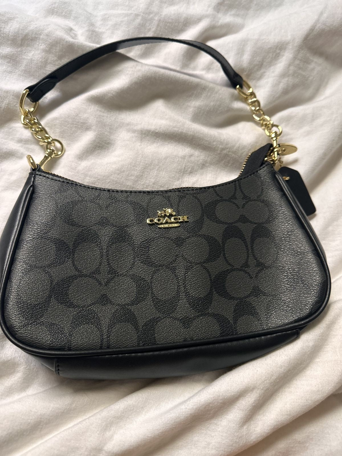 Pre Order - Black Coach Terri Bag ( Retail Price - £259 )